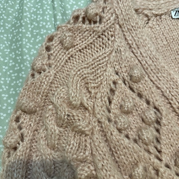 Zara KNIT CARDIGAN WITH GEM BUTTON - Picture 14 of 15